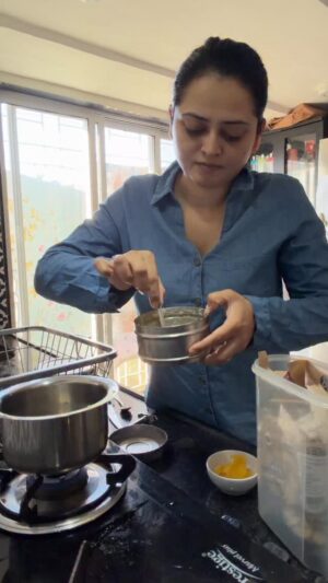 Monika Dabade Instagram - वृंदाचा डबा 🥣
Comment “Link” for product..
.
.
@myplixlife 
.
#instagram #instagood #instamood #instadaily #instalove #instalike #monikadabade