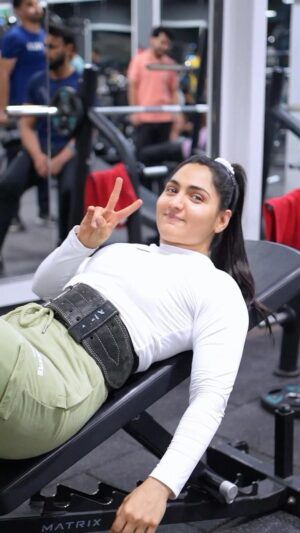 Monika Dalal Instagram - Say hello to Limitless Gains from Avvatar’s Creatine!!

Use my code @avvatarindia MONIKAAVVATAR for extra discount 🫶🏻

#gymmotivation #motivation #avvatarindia #madeinindia #navratri #happynavratri #girlwholifts #powerlifter #animegirl #trendingaudio #viral #certifiednutritionist #wildverve #trasformation #powerlifting #asetheticedits