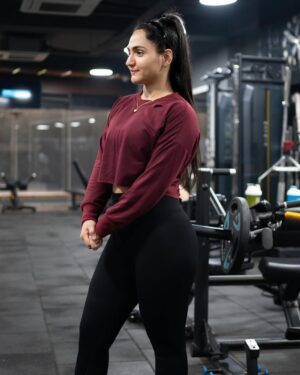 Monika Dalal Instagram - When your outfit matches the gym you know it’s going to be a good lift❤️‍🔥😛

#mondaymotivation #gymgirl #ootd #fitnessmodel #fashionblogger #gymattire #feelingcute #animegirl #fitstagram #fitstyle