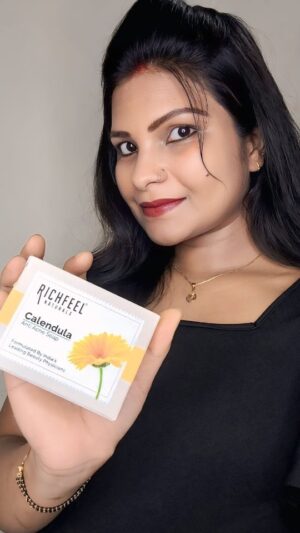 Monika Kushwah Instagram - Not a trend, a trusted tradition.
40 years of clear and radiant skin, naturally. ✨✨
Richfeel calendula anti acne soap..
Richfeel Naturals, Calendula Soap, Anti Acne, Prevents Acne, Controls Oiliness, Acne Reduction, Gentle Cleansing, Face Brightening, Lighten Complexion, Reduce Pigmentation, Healthy Glow
#fashionista_monika #richfeelnaturals #calendulasoap #richfeel