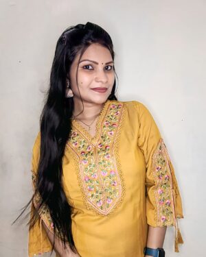 Monika Kushwah Instagram - The classic charm of ethnic wear.
Suit set from @navlik.in found on @amazondotin. In love with this beautiful suit...giving me a classy yet stylish look, floral embroidery makes it look more beautiful, and the fabric is too soft and perfect for summer
Fabric-10/10
Quality-10/10
Comfort-10/10
Comment for link..
#navlik #amazonfashion #instafashion
#collaboration #amazonfinds #ethnicwear #suit #myntrafinds #ethnic #creators
#instagood #summervibes #fashionista_monika