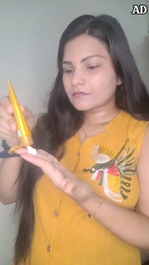 Monika Kushwah Instagram - #AD Melasma, acne scars, and pigmentation? This SPF does it all! 🌞✨ Say hello to bright, even-toned skin! #GlowAndProtect
#Ponds #PondsIndia #Sunmiracle #NonStickySunscreen #SPF50 #Niacinamide #Affordablesunscreen #PondsSunscreen #Explore #PondsSunMiracle #SPF50 #GlowAndProtect #NoMoreSunDamage #NiacinamideGlow #PondsSunscreen #SPFThatCares #SunKissedNoMore #HealthySkinEveryDay #NonStickySPF
