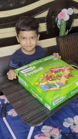 Monika Kushwah Instagram - #smartivity #smartivitylabs #smartivitygames #foosball #shining_star_addu #fashionista_monika #indoorgames