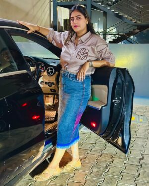 Monika Sharma Instagram - Chhori rajasthan ki ❤️
@monikasharma_official @kalyugibeats @tseriesrajasthaniofficial @tseries.official 

Song link⬇️
https://youtu.be/jXSVe_PTyFY?si=dVNk5bQ1aVcX8Hce

#monikasharma #monikasharmaofficial #kalyugibeats #tseriesrajasthani #tseriesmusic #tseries #chhorirajasthanki #song #mysong #love #pictureoftheday #post #instagram #insta #facebook
