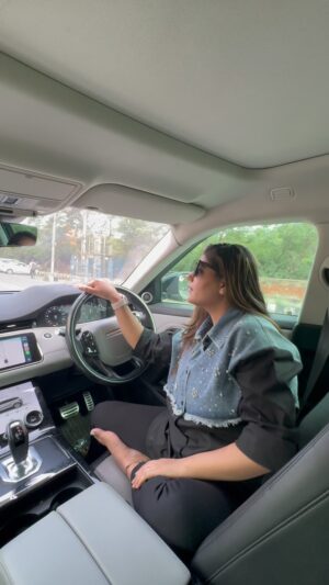 Monika Sharma Instagram - Burai hon lag gi ib tarakki pakki @sumitpartalife 
#MonikaSharma #instagood #trending #desi #haryana #love #instareel #instashorts #feed