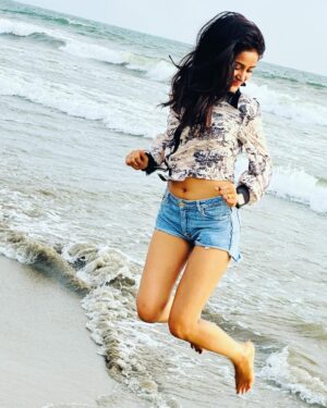 Monika Yadav Instagram - I 'am water babe💦🌊
.
#beach #vacation #goodvibes #outfitoftheday #instagram #instagood #likesforlike #love #travel #grwm