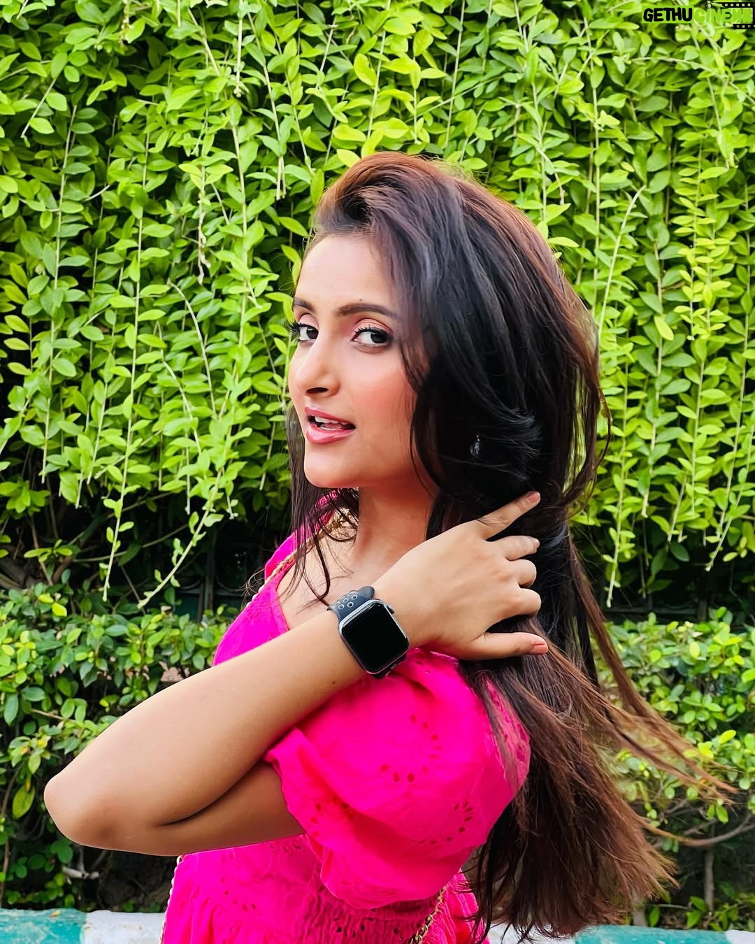 Monika Yadav - 1.8K Likes - Pink kissed💕
.
#monikayadav #outfitoftheday #fashion #photooftheday #instagram #post #instagood #zara