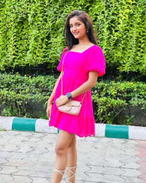 Monika Yadav Instagram - Pink kissed💕
.
#monikayadav #outfitoftheday #fashion #photooftheday #instagram #post #instagood #zara