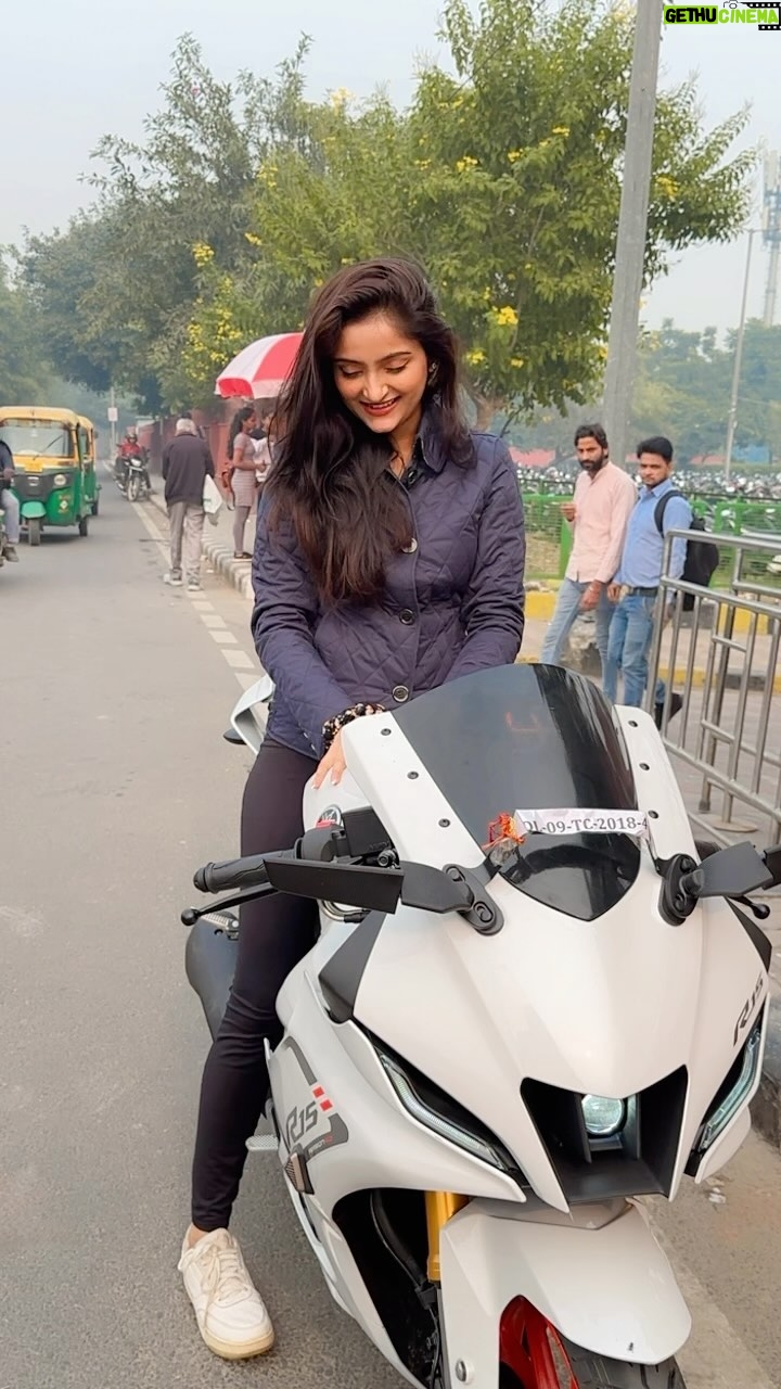 Monika Yadav - 4.6K Likes - Kuch notice kia apne😂
.
#reels #reelsinstagram #instagram #foryou #reelitfeelit #viralvideos #fun #public #bike #motogirl #explore