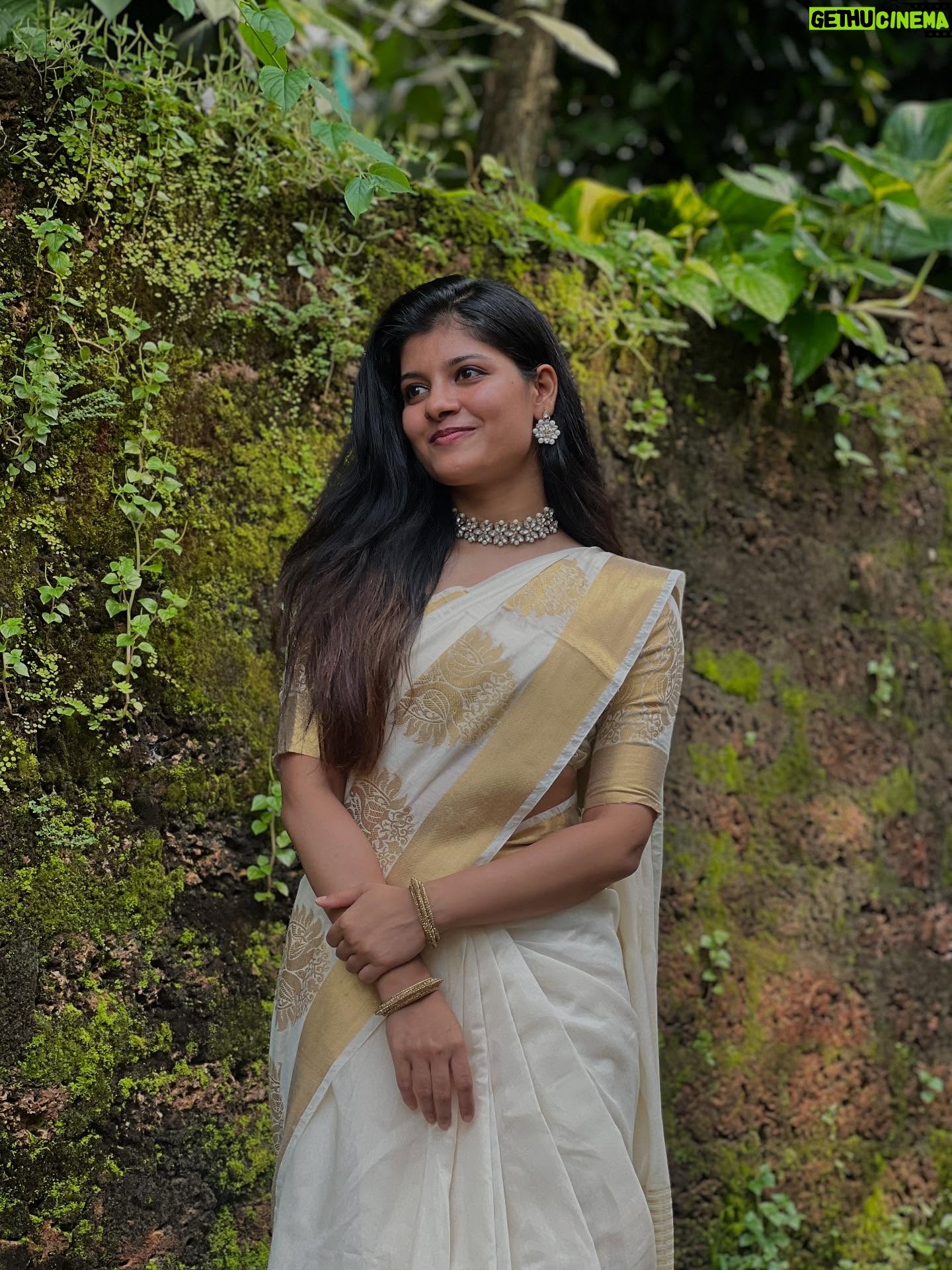 Monisha Blessy - 205.6K Likes - Happy onam🌼
