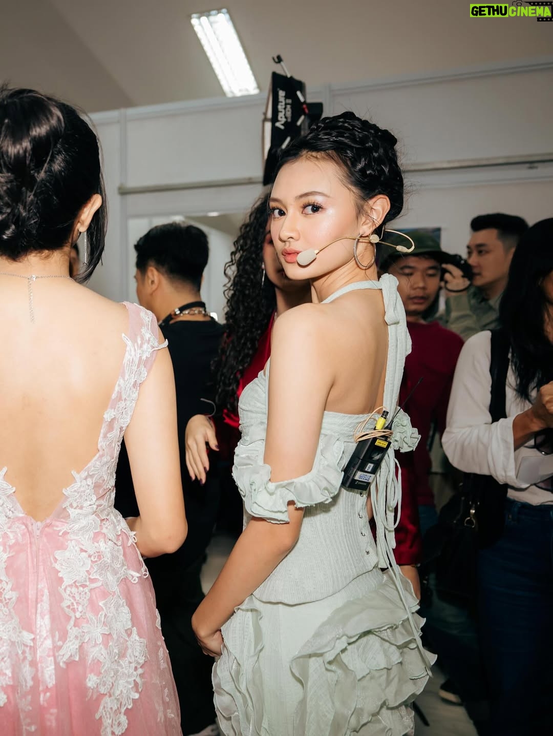 Montserrat Gizelle - 313.7K Likes - 🤍💫🌟