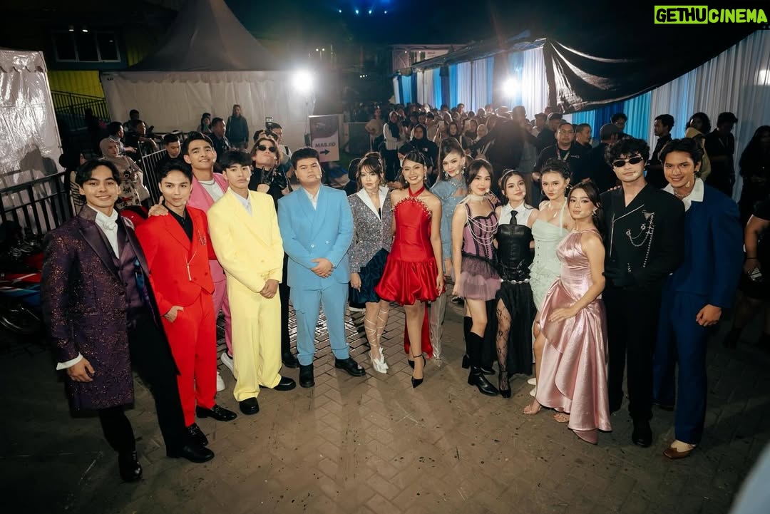Montserrat Gizelle - 272.1K Likes - If you can dream it, you can do it. - disney
Thank you @sctv @sinemart_ph & @vemmy_sagita for making it happen. 🥹❤️

captured by @gerilaksamana