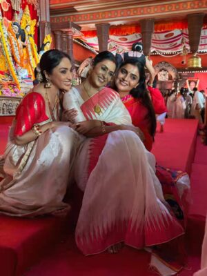 Mouli Ganguly Instagram - Amar dugga dugga ma šŗšŖ·ā¤ļøš
shubho ashtami
#durgapuja2025