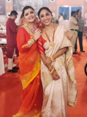 Mouli Ganguly Instagram - Amar dugga dugga ma šŗšŖ·ā¤ļøš
shubho ashtami
#durgapuja2025