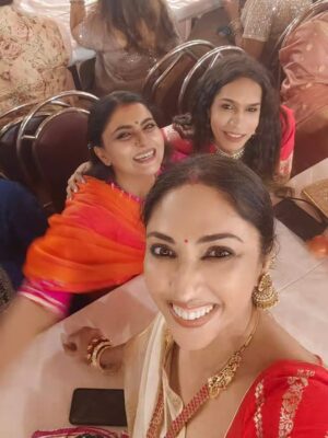 Mouli Ganguly Instagram - Amar dugga dugga ma šŗšŖ·ā¤ļøš
shubho ashtami
#durgapuja2025