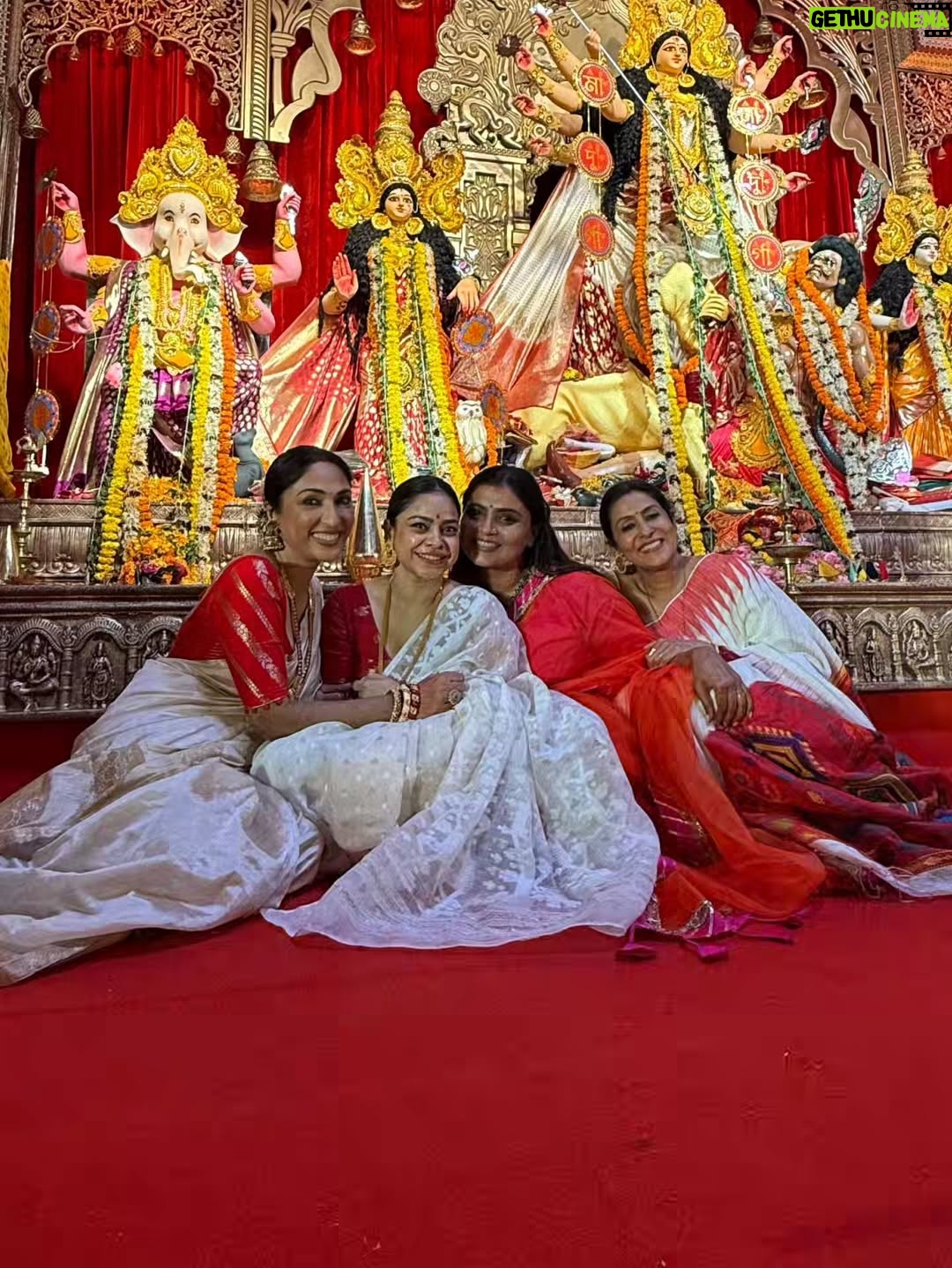 Mouli Ganguly - 7.5K Likes - Amar dugga dugga ma 🌺🪷❤️🙏
shubho ashtami
#durgapuja2025