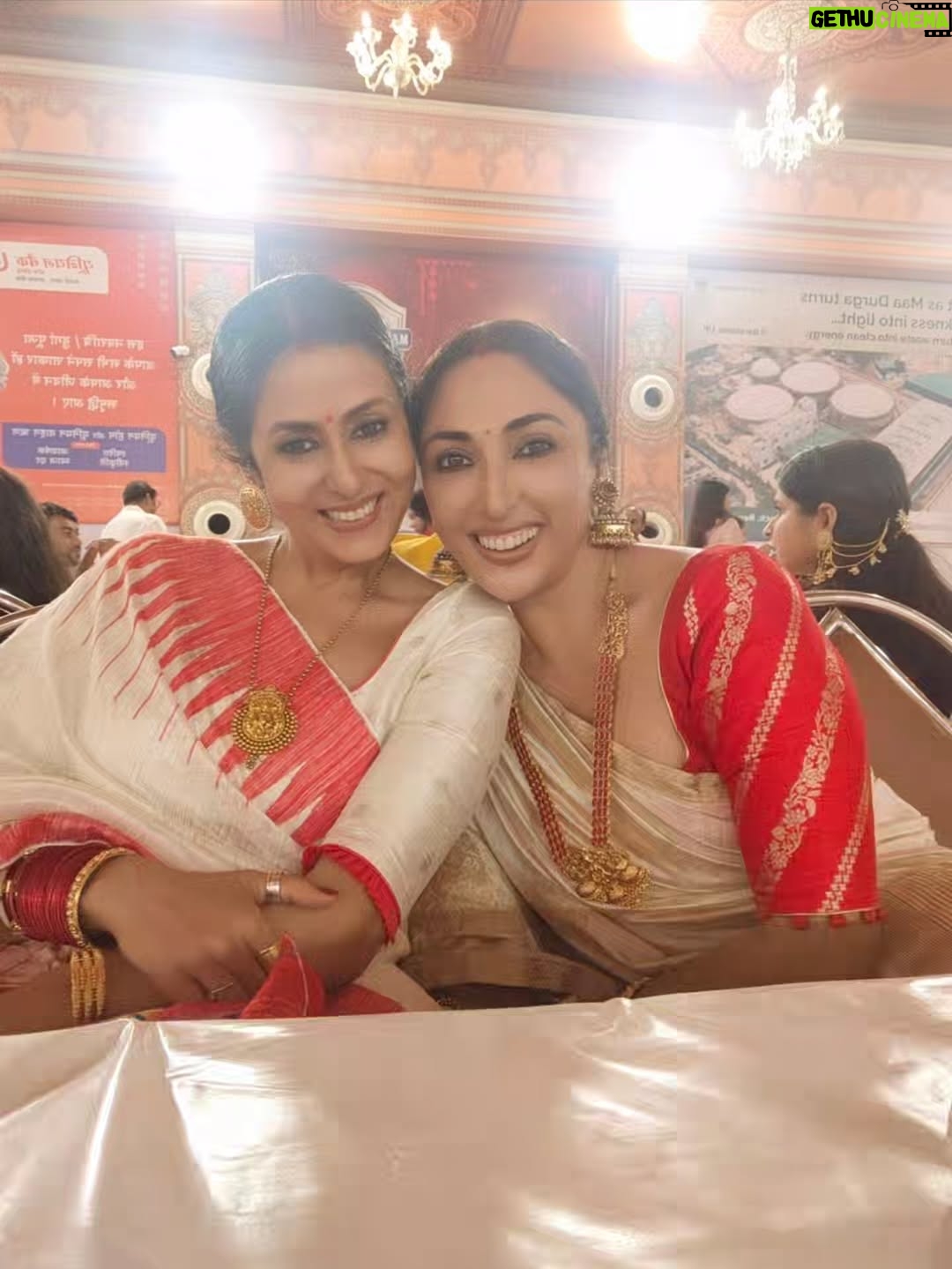Mouli Ganguly - 7.5K Likes - Amar dugga dugga ma 🌺🪷❤️🙏
shubho ashtami
#durgapuja2025