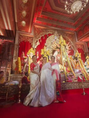 Mouli Ganguly Instagram - Amar dugga dugga ma šŗšŖ·ā¤ļøš
shubho ashtami
#durgapuja2025