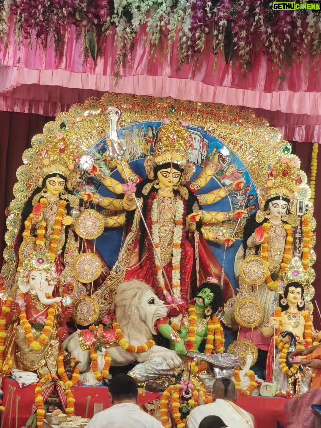 Mouli Ganguly - 7.5K Likes - Amar dugga dugga ma 🌺🪷❤️🙏
shubho ashtami
#durgapuja2025