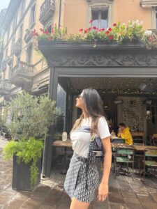 Actress Mouni Roy HD Photos and Wallpapers October 2025