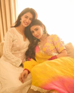 Actress Mouni Roy HD Photos and Wallpapers October 2025