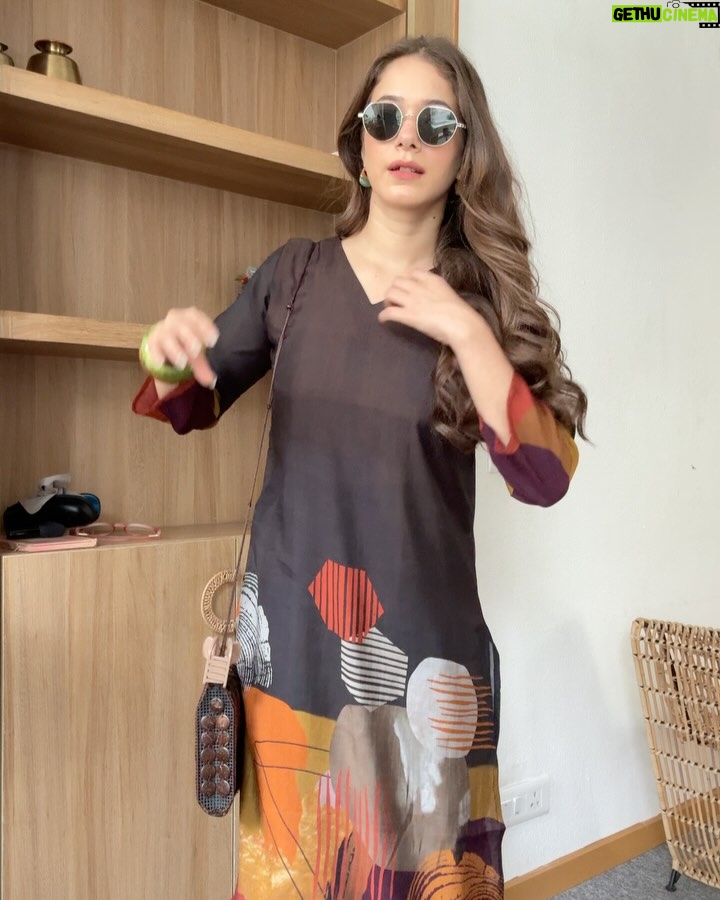 Mousha Khatri - 4.3K Likes - Just your overachiever girl 
wrapping up a month full of 
back-to-back wins, lessons 
& love for the hustle 💫 

#julyrecap #lifelately #shootdiaries #grateful #thankful #hustlewithease #consistency #overachiever #bosslady #smallwins #wrapup