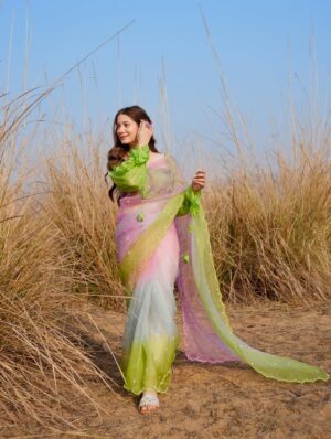 Mousha Khatri Instagram - Still not over this saree moment 🌸 

📸: @mayur_khatri 

#shootdiaries #bollywoodvibes #indianmuse #timelesssaree #festivemood #sareestories #indianaesthetic #jaipurdiaries #ethnicvibes