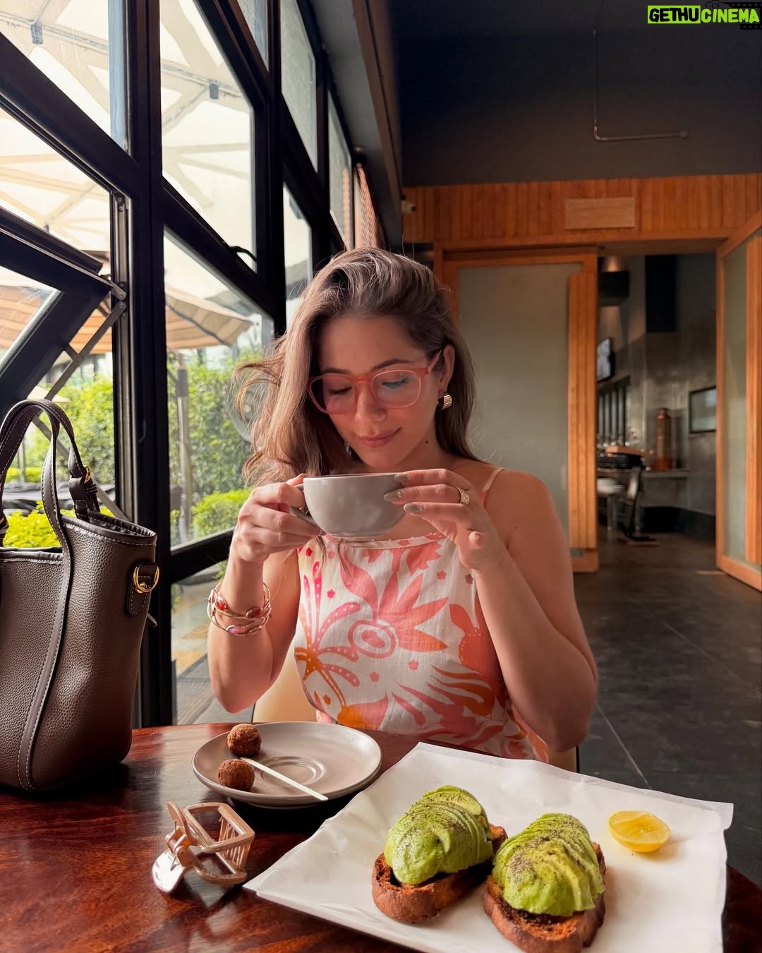 Mousha Khatri - 6K Likes - Best activity in stormy weather ☕️☁️ 
Work and coffee 🙂‍↔️ 
 
PC: @tanushka_pathak_ @5x_digitals 💕

#workandtravel #coffeevibes #rainydayoutfit #instamood #ootd #styleinspo #outfitdiaries #coffeeandchill