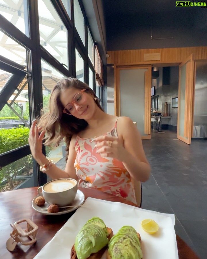 Mousha Khatri - 6K Likes - Best activity in stormy weather ☕️☁️ 
Work and coffee 🙂‍↔️ 
 
PC: @tanushka_pathak_ @5x_digitals 💕

#workandtravel #coffeevibes #rainydayoutfit #instamood #ootd #styleinspo #outfitdiaries #coffeeandchill
