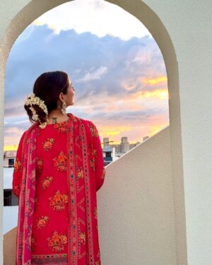 Mousha Khatri Instagram - Just posting these for the vibe 🌞📷
#shootday #bts #sunsets #jaipurcity #pinkcity #calmskies #goldenhour #happyhour #happyme #randomclick #grateful