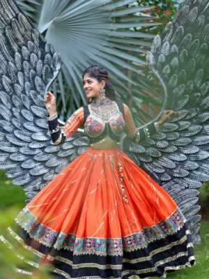 Mridhula korapati Instagram - Radiance ✨
comment ur fav pic 🔱
Makeup : @glownshine_bridalmakeover
Camera : @kickyoga
Location : @elementsoneastcoast
Outfit : @avira_gurukul
Earrings : @aabaranam_adyar
#navaratri #mridhulakorapati