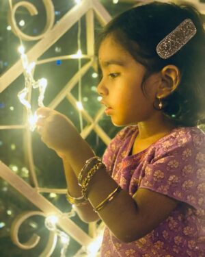 Mrunal Dusanis Instagram - ।। शुभ दीपावली ।।🚩…!!!!!