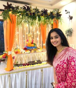Actress Mugdha Chaphekar HD Photos and Wallpapers August 2025