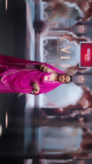 Mugdha Godse Instagram - @gmfldubai
@thanveer1408
@shkh_hanif
Designer @neenafashion_
Muse @mugdhagodse
Makeup @payalmakeoverhut
Stylist @rehanshahdesigns
Model coordinator/ casting director @charmyavlani
#dubai#fashion#events