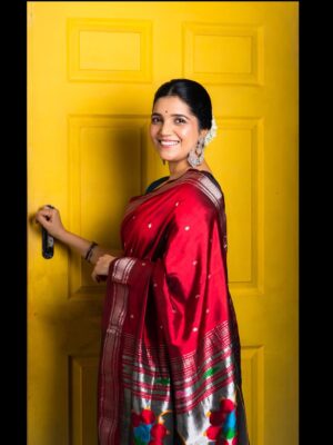 Mukta Barve Instagram - परवा एका special निमित्ताने तयार व्हायचं होतं. @verymuchindian.official नी त्यांच्या देखण्या collection मधून , एक सुंदर पैठणी पाठवली, 
 मला हॅन्डलूम वापरायला नेहमिच आवडतं त्यामुळे त्यांचं collection मला खूप आवडलं. 
Look design करण्यासाठी @aa_he_de ला फोन केला. Makeup hairstyling तर आहेच पण त्यानी अगदी उत्साहानी दागिने काय घालावेत पासून फोटो कोणी काढावेत पर्यंत सगळं ठरवलं. गजऱ्या पासून ते nose pin पर्यंतचं सगळं detailing त्यांनी अगदी नजाकतीनी केलं. आशिष you are a sweetheart 🤗❤️
@shalakabhat नी hairstyling आणि साडी draping अगदी flawlessly खूप प्रेमानी आणि मनापासून केलं. ❤️🤗
@houseofaadyaa चे दागिने या आधीही वापरले आहेत ,पण चांदबाली सिरीज मधले इतके बोल्ड earrings पहिल्यांदाच घातले, आणि खूपच आवडले .
@prerna_nidhalkar चं विंशेष कौतुक. 
मी Actor म्हणून खूप वर्ष camera समोर वावरते , पण तरी model म्हणून फोटो काढून घेणं हे काही मला फारसं आवडत नाही. पण आपल्याला कळण्या आधि इंजेक्शन देणारे डॅाक्टर कसे आपल्याला आवडतात तसेच फोटोग्राफर्सही मला आवडतात. प्रेरणा आणि तिच्या टिमनी असेच मला कळायच्या आत सुंदर फोटो काढले, त्यांच मनापासून कौतुक. 🤗❤️
#saari #award #makeup #hairstyle #gajra #red #wonaninred #maharashtra #redandblue #muktabarve #beyondmuktabarve #lovesaari #actor #photo 
In frame: @muktabarve 
Saree: @verymuchindian.official 
Blouse: @label_anisha_borkar 
Look and makeup design: @aa_he_de
Hair by: @shalakabhat
Jwellery: @houseofaadyaa

Photography: @prerna_nidhalkar @kathik_capturing_tales
Assist by: @kunal_disale @shiva_ni16666666