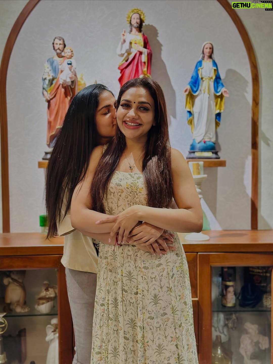 Muktha - 93.9K Likes - Happy Birthday chechy 🎂💖 @rimitomy You’re the best sister-in-law and the strongest pillar of our family🫂Wishing you endless happiness, love, and blessings ahead ✨
God Bless 🙏🏻