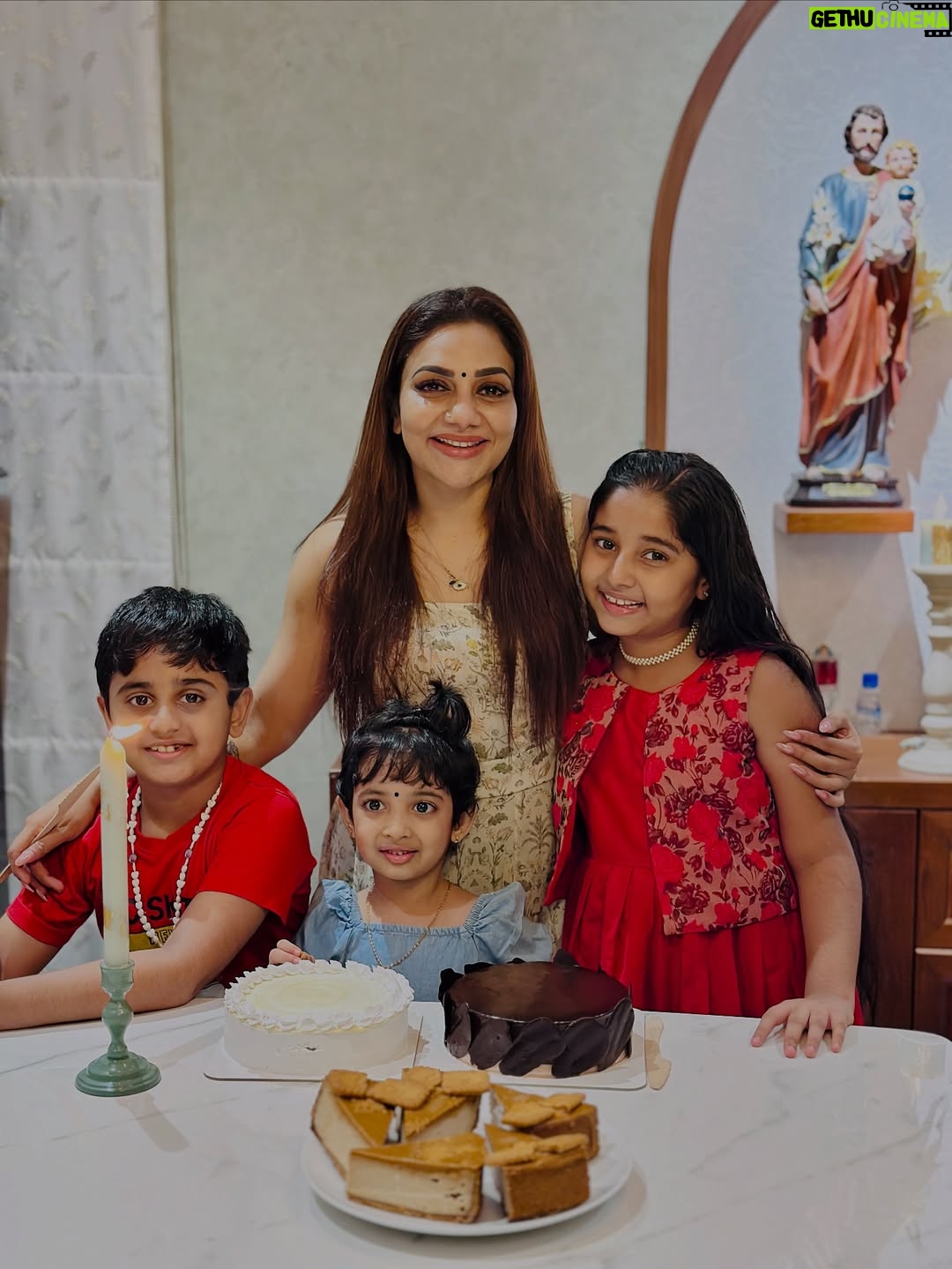Muktha - 93.9K Likes - Happy Birthday chechy 🎂💖 @rimitomy You’re the best sister-in-law and the strongest pillar of our family🫂Wishing you endless happiness, love, and blessings ahead ✨
God Bless 🙏🏻