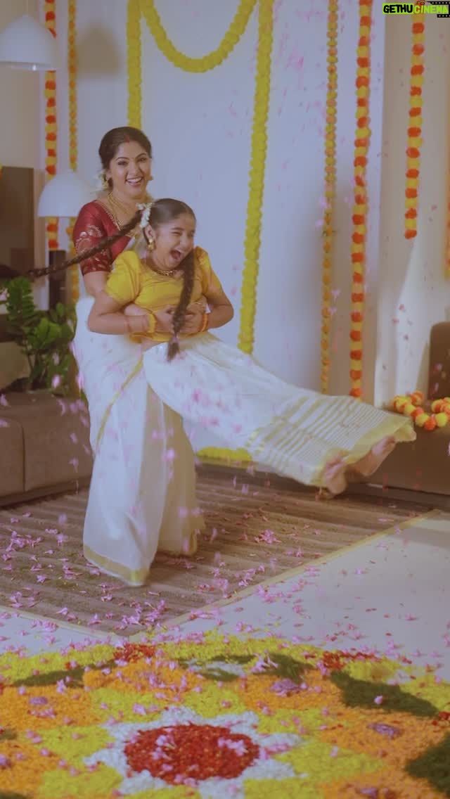 Muktha - 24.8K Likes - എല്ലാവർക്കും ഹൃദയം നിറഞ്ഞ ഓണാശംസകൾ🙏🏻🌸🌼🌺

@kanmanikiara @aishwaryakarayilofficial @athma_designer_house
Edicting @sign_by_robbie