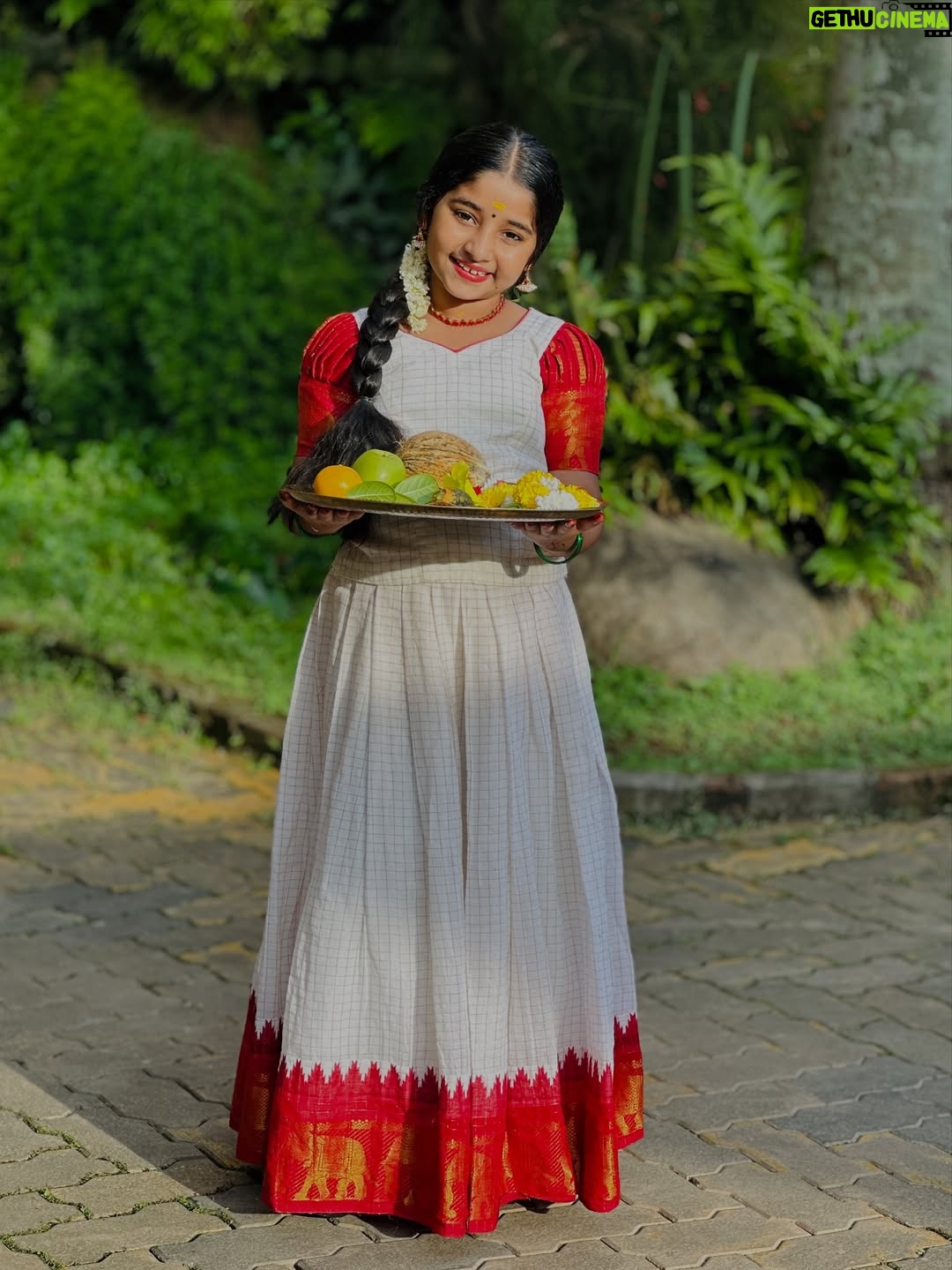 Muktha - 47.2K Likes - Sree Gurubyo Namah 🙏✨
On this auspicious day of Vijaya Dashami 2025 we had puja and prayers in our class @_nrithyagruham_ and received the blessings of my Guru Vineeth Sir 🙏🏻 @vineeth_actor and all our teachers. 🙏✨

Wishing all students who begin their learning journey today the strength, passion, and dedication to achieve great success in the years ahead. 🌼📚