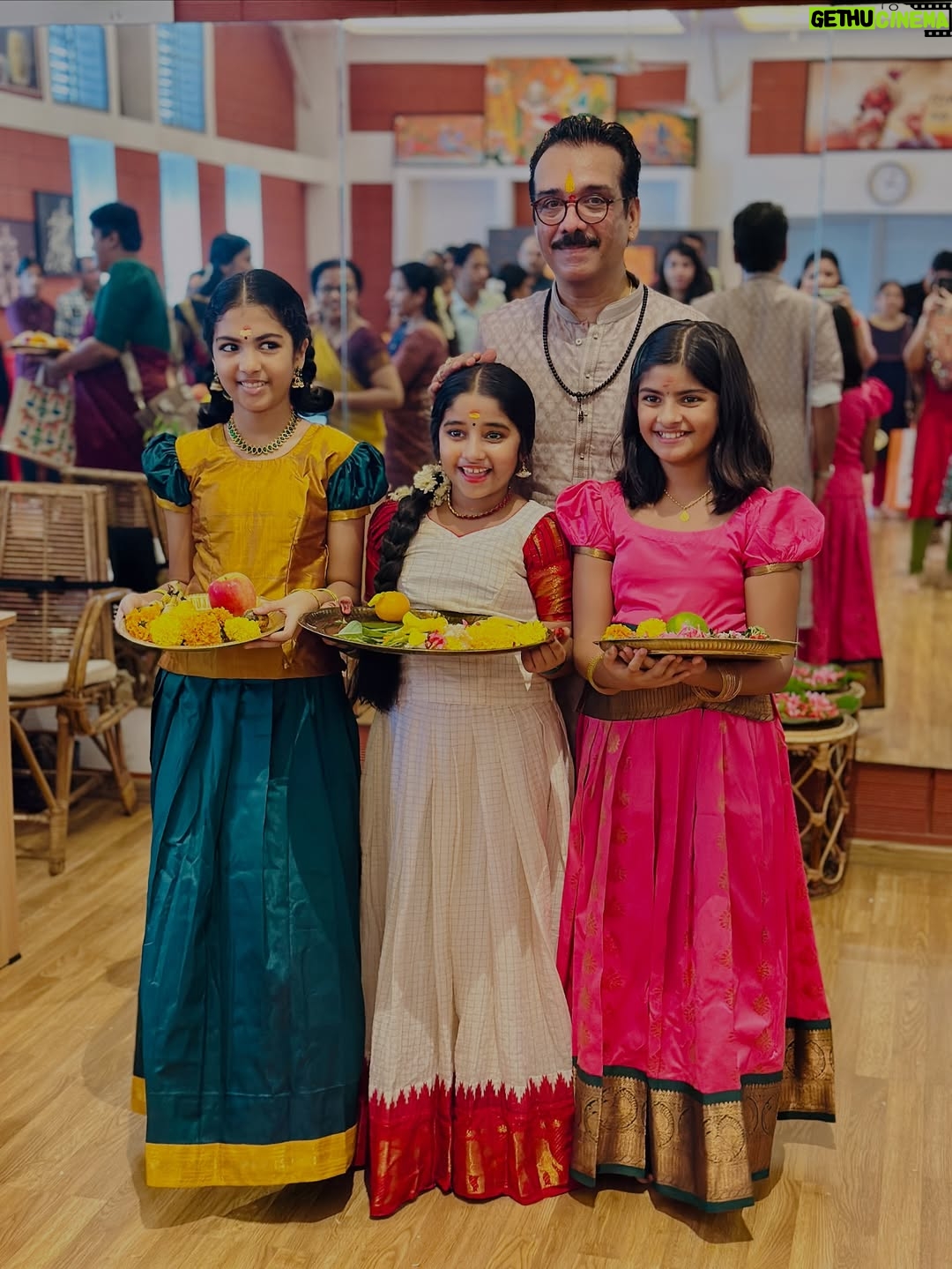 Muktha - 47.2K Likes - Sree Gurubyo Namah 🙏✨
On this auspicious day of Vijaya Dashami 2025 we had puja and prayers in our class @_nrithyagruham_ and received the blessings of my Guru Vineeth Sir 🙏🏻 @vineeth_actor and all our teachers. 🙏✨

Wishing all students who begin their learning journey today the strength, passion, and dedication to achieve great success in the years ahead. 🌼📚