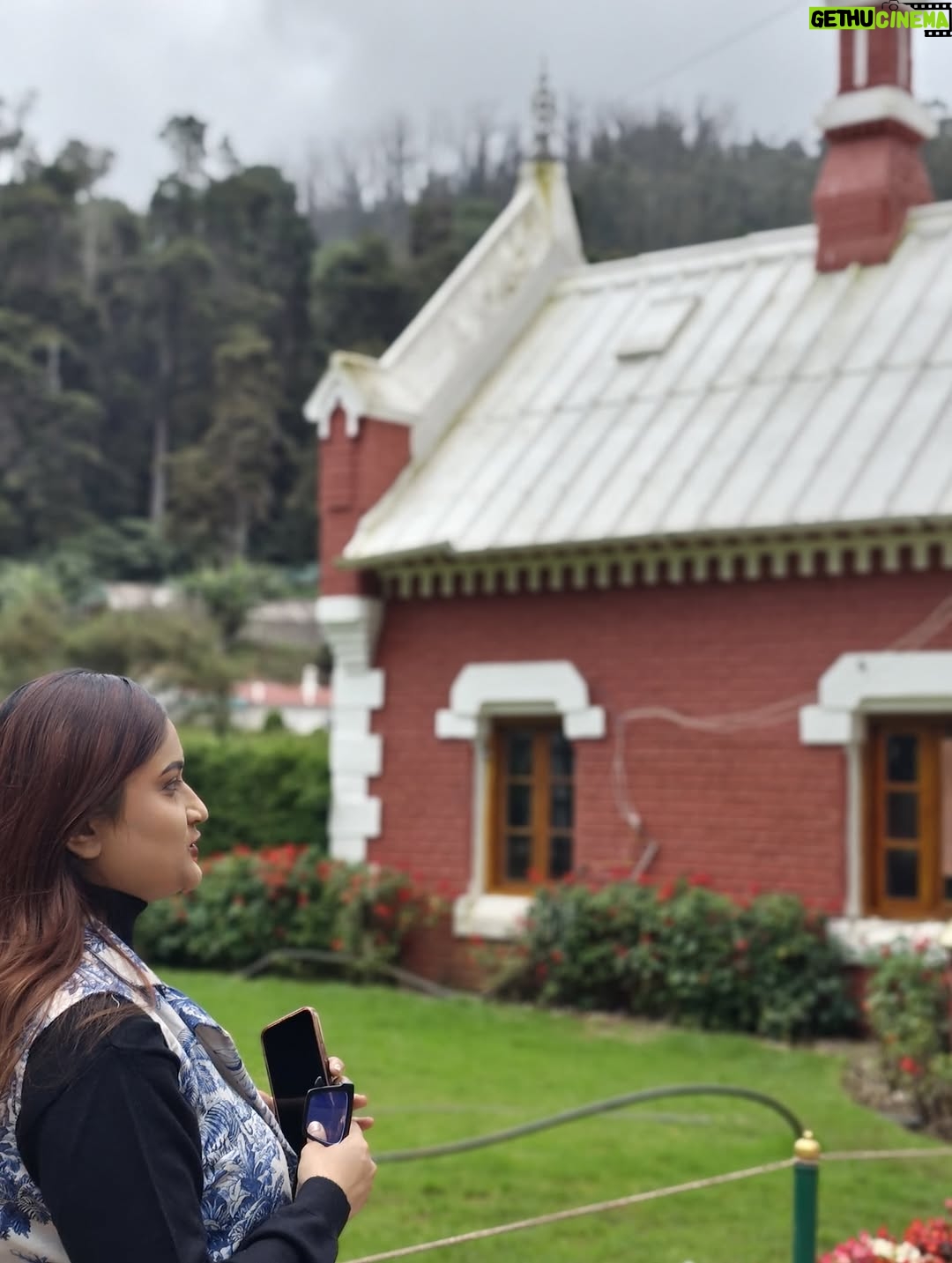 Mukul Richards - 1K Likes - Revisiting Wellington felt like opening an old diary 📔 every corner filled with memories, wrapped in greenery, silence, and peace. 🌿 All I could whisper back was… you are beautiful. 💚