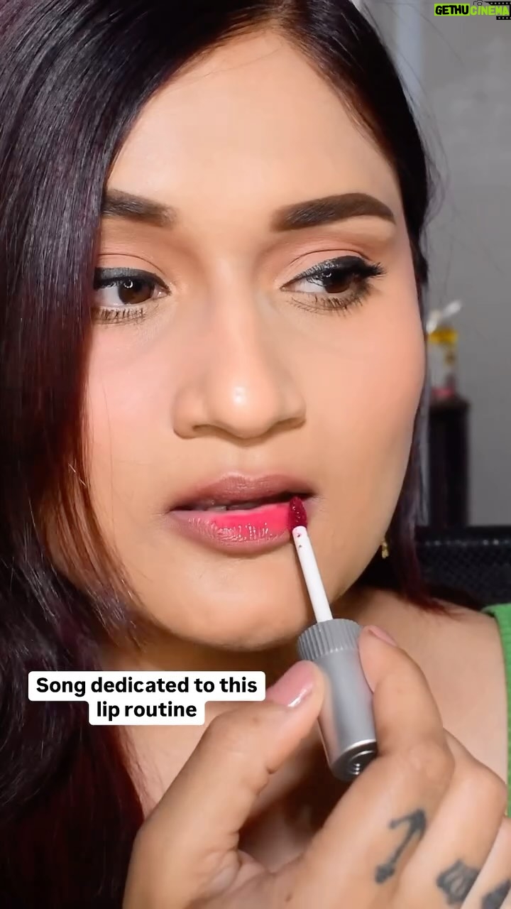 Mukul Richards - 3.2K Likes - My favourite lip routine for summers !! A brown lip liner according to your complexion   a lip tint 🌸❤️