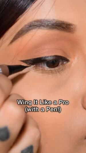 Mukul Richards Instagram - Wing banana mushkil lagta hai?
Pen eyeliner lo… aur stamp karo!
Perfect wing banane ka asli jugaad yeh hai!
Beginners ke liye best eyeliner hack – try karo aur batao kaise laga!
Product used : @officialswissbeauty color me bright sketch eyeliner in shade Adore Brown
#MakeupHackIndia #EyelinerTips #IndianMakeup #DesiMakeup #MakeupForBeginners #MakeupGyan #WingedEyeliner #HindiMakeupTutorial #BrownSkinFriendly #DuskyMakeupIndia #LinerTrick
