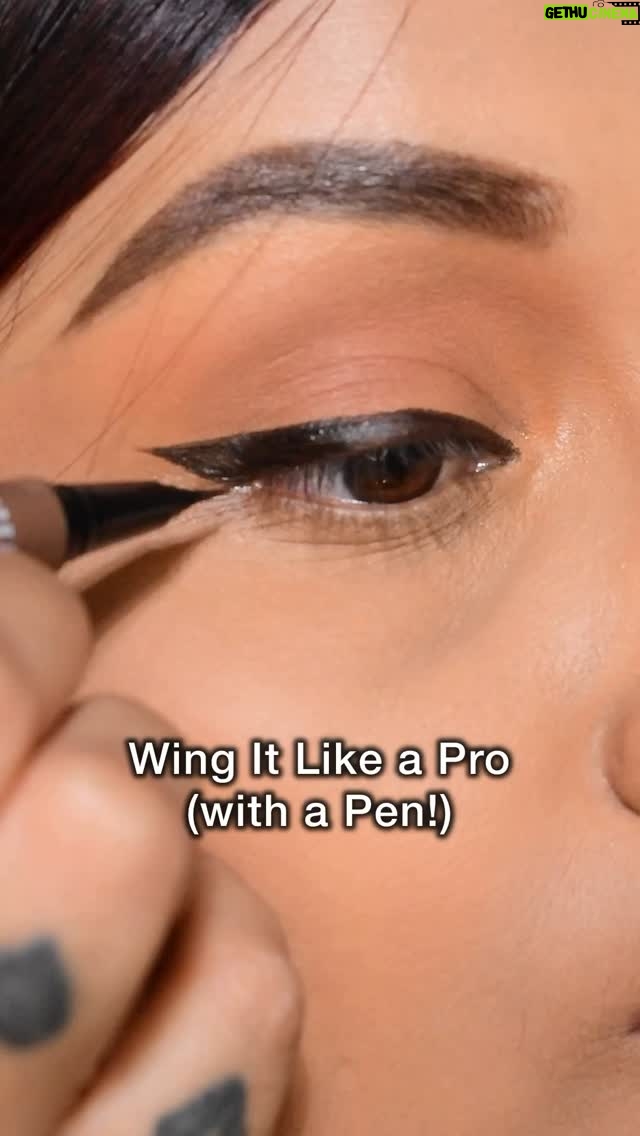 Mukul Richards - 846 Likes - Wing banana mushkil lagta hai?
Pen eyeliner lo… aur stamp karo!
Perfect wing banane ka asli jugaad yeh hai!
Beginners ke liye best eyeliner hack – try karo aur batao kaise laga!
Product used : @officialswissbeauty color me bright sketch eyeliner in shade Adore Brown

#MakeupHackIndia #EyelinerTips #IndianMakeup #DesiMakeup #MakeupForBeginners #MakeupGyan #WingedEyeliner #HindiMakeupTutorial #BrownSkinFriendly #DuskyMakeupIndia #LinerTrick
