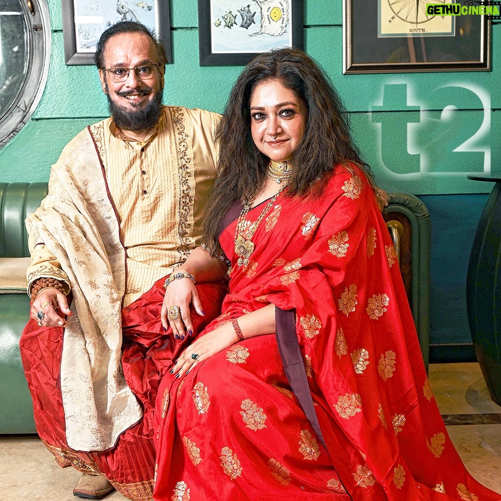 Mumtaz Sorcar - 536 Likes - The P.C. Sorcar family decked up glam in Chandri Mukherjee’s festive attires for a t2 special Mahalaya shoot at Polo Floatel. An album from the magical evening

To read the full story, check link in bio

@sencogoldanddiamonds @polofloatel @nooralambabai