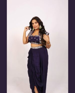 Muskaan Instagram - dil ka bharam hai tu 💜

shot by @directornitish 
makeup by @priy_u_1512 
styled by @style_by_hetaljogi
outfit by @anshuman_nair777