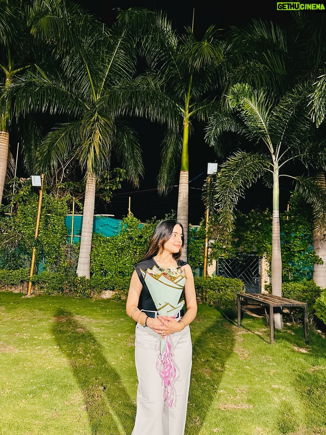 Muskan Panjwani - 1.9K Likes - Is it just me, or do I still feel 20? 🥺🥺 #chapter25 🥹

#birthday2025 #25years