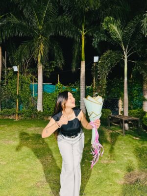 Muskan Panjwani Instagram - Is it just me, or do I still feel 20? 🥺🥺 #chapter25 🥹
#birthday2025 #25years