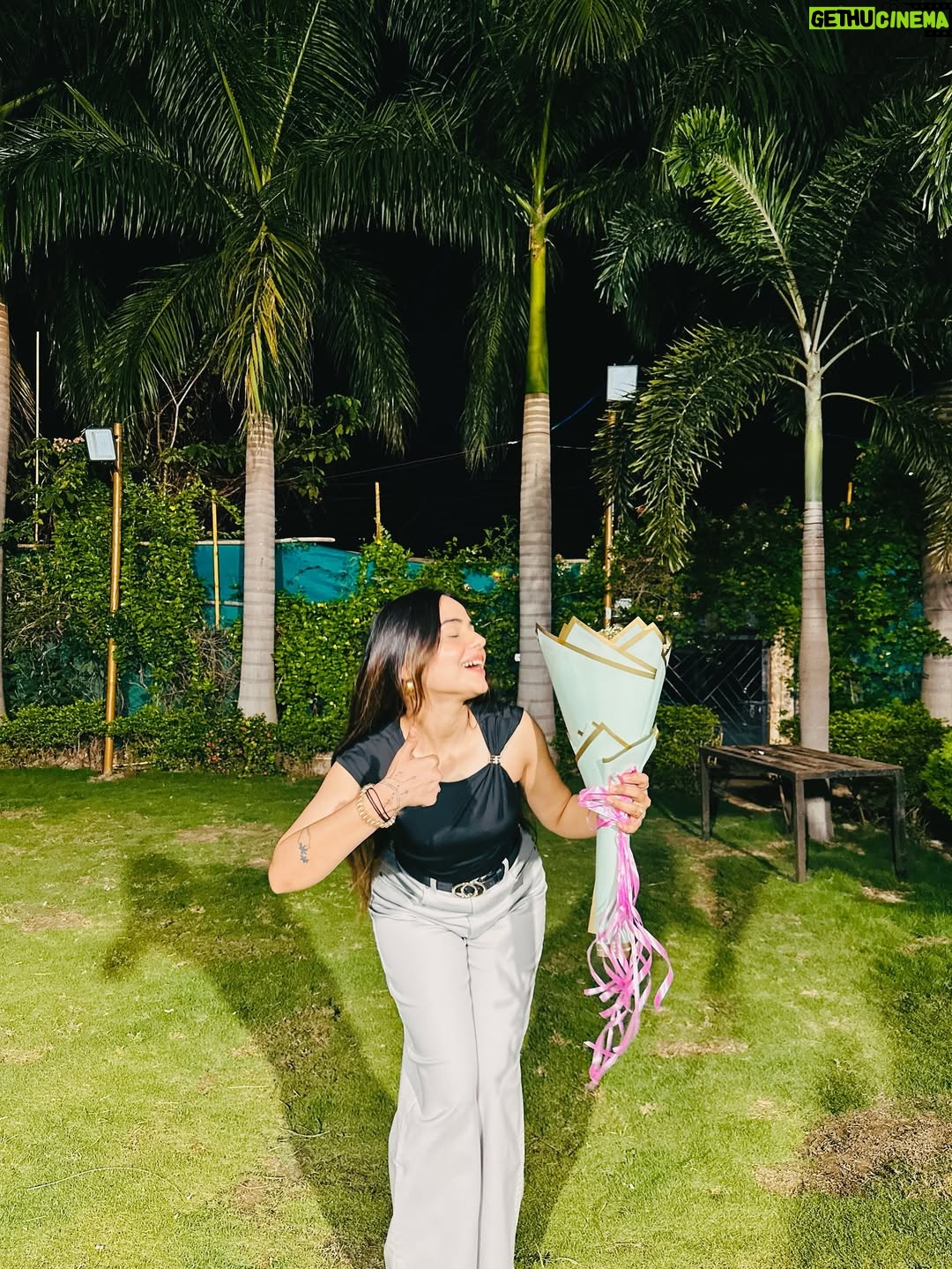 Muskan Panjwani - 1.9K Likes - Is it just me, or do I still feel 20? 🥺🥺 #chapter25 🥹

#birthday2025 #25years
