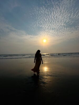 Muskan Panjwani Instagram - ☀️🌊💛🏵️